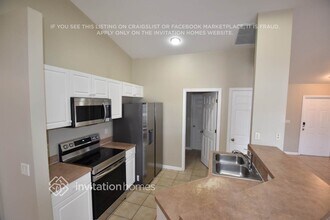 3423 SW 9th Ave in Cape Coral, FL - Building Photo - Building Photo