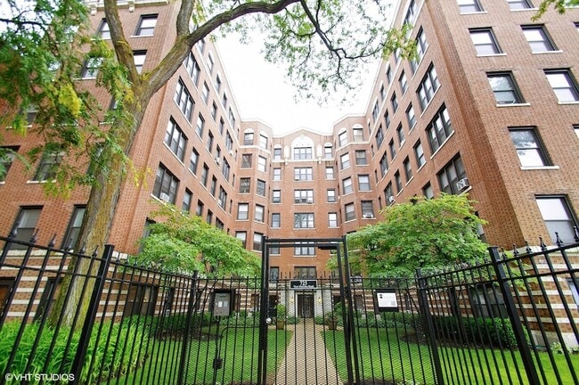 property at 725 W Sheridan Rd