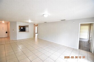 2014 E Linebaugh Ave. in Tampa, FL - Building Photo - Building Photo