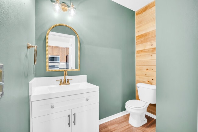 property at 1749 Sedgefield Ct