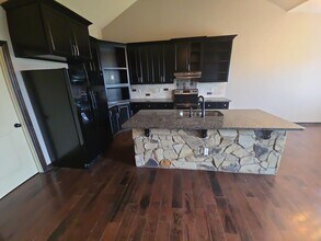 7469-7473 E Summerside Pl in Bel Aire, KS - Building Photo - Building Photo