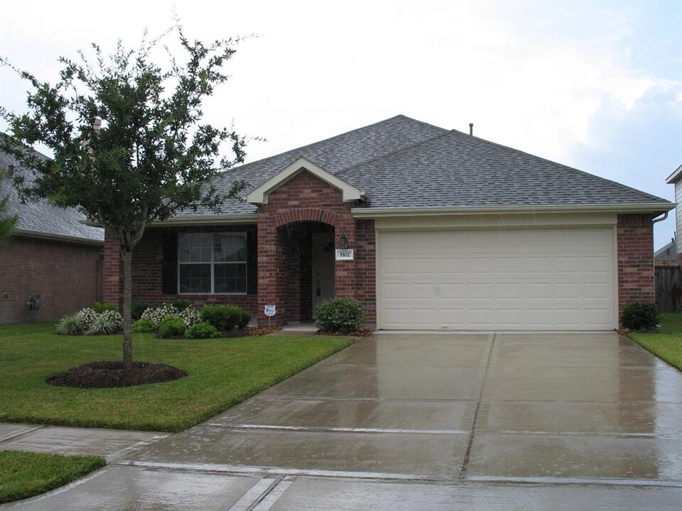 5102 Moss Garden Ln in Katy, TX - Building Photo