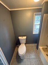 311 Arnold Rd in Coventry, RI - Building Photo - Building Photo