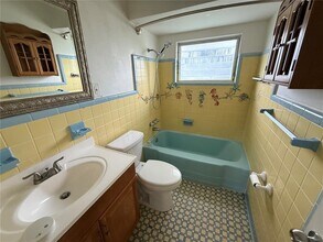 5051 48th Ave N in St. Petersburg, FL - Building Photo - Building Photo