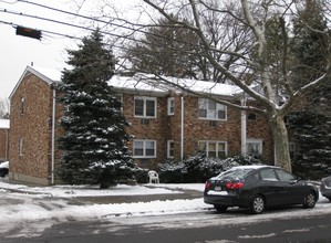 Manor Heights in Staten Island, NY - Building Photo - Building Photo