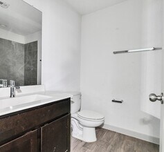 14510 Rain Tree Dr in Mont Belvieu, TX - Building Photo - Building Photo