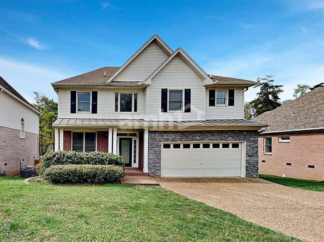 property at 905 Wonderland Pass