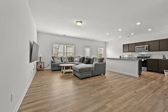 1102 Lossie Ln in Grayson, GA - Building Photo - Building Photo