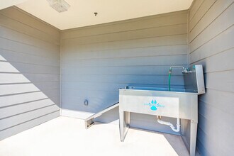 Royal Vista in Edinburg, TX - Foto de edificio - Building Photo