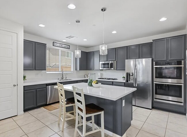 160 Lilt Ave in Henderson, NV - Building Photo - Building Photo