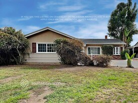 14230 Enadia Way in Los Angeles, CA - Building Photo