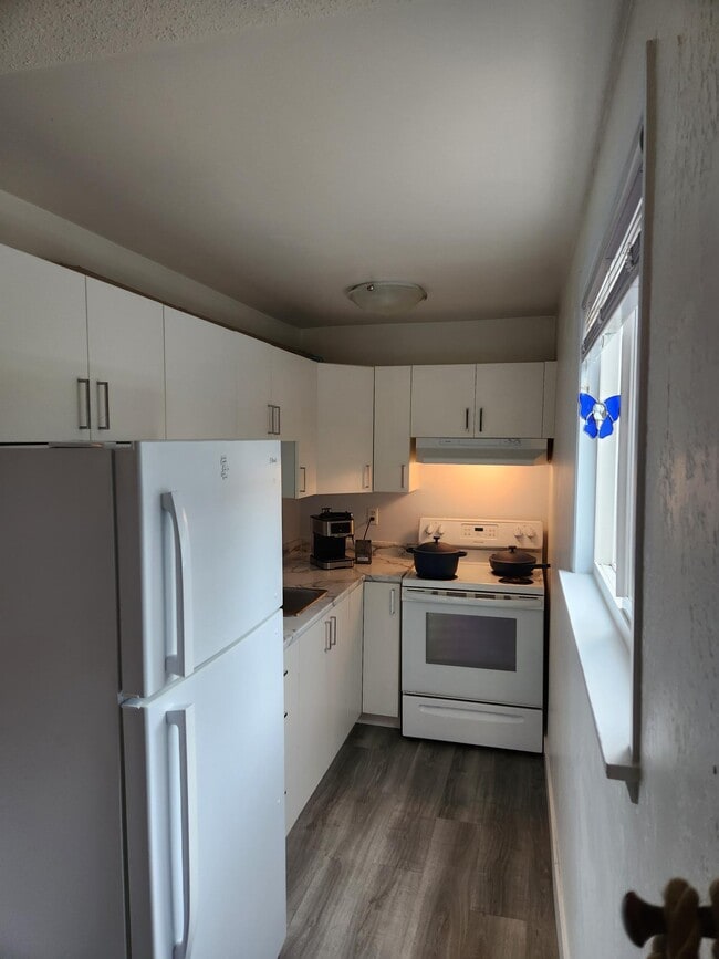 1987 Kaltasin Rd in Sooke, BC - Building Photo - Building Photo