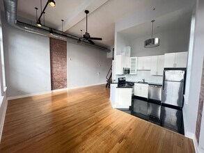 338 Grove St in Jersey City, NJ - Building Photo - Building Photo