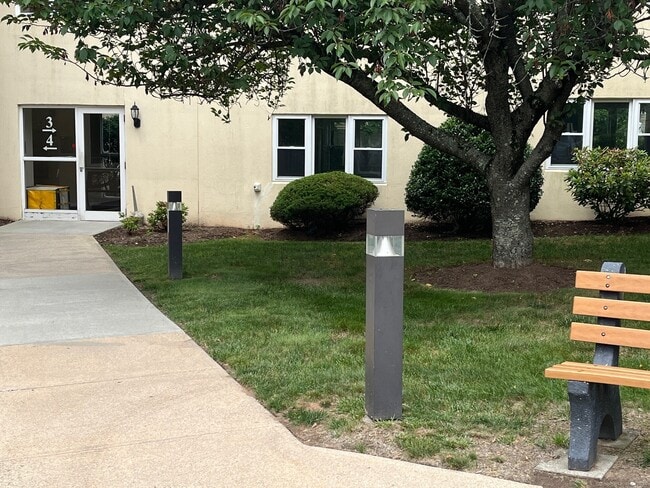 75 Washington Ave in Hamden, CT - Building Photo - Building Photo