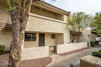 11026 N 28th Dr in Phoenix, AZ - Building Photo - Building Photo