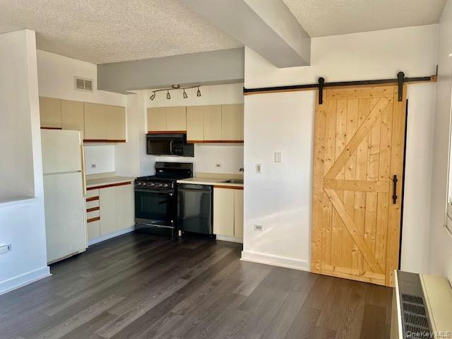 1 Landmark Sq in Port Chester, NY - Building Photo - Building Photo