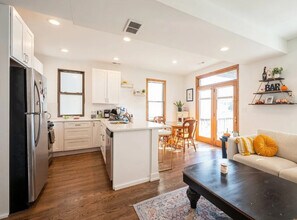 1753 W Cornelia Ave in Chicago, IL - Building Photo - Building Photo