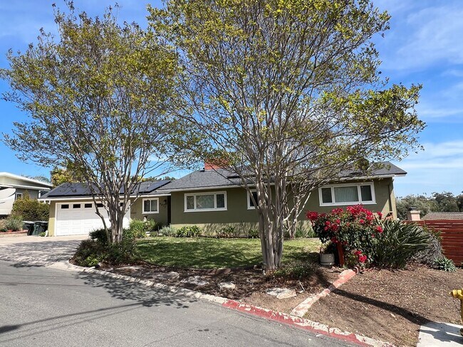 4417 Upland St in La Mesa, CA - Building Photo - Building Photo