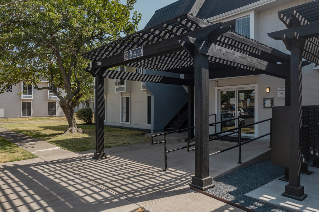 Casa Luna Apartments Dallas, TX Apartments