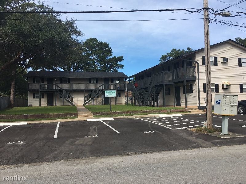 1415 29th St in Niceville, FL - Building Photo