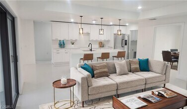 219 Bell Blvd in Lehigh Acres, FL - Building Photo - Building Photo