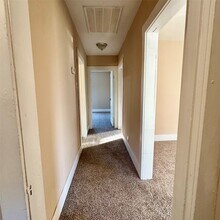 109 Gossett St in Highlands, TX - Building Photo - Building Photo