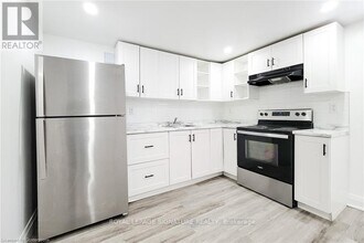265 W 19th St in Hamilton, ON - Building Photo - Building Photo
