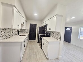 1105 E South St in Orlando, FL - Foto de edificio - Building Photo