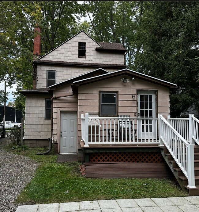 property at 9 Hickory St