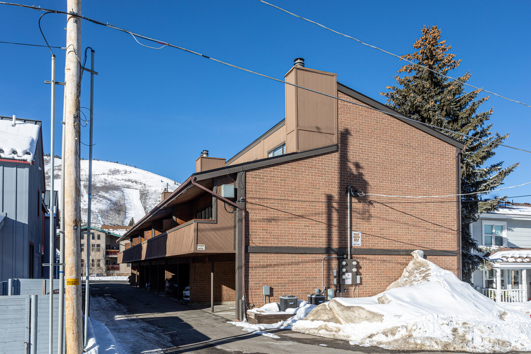 1470 Park Ave in Park City, UT - Foto de edificio