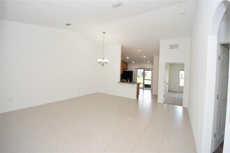 31 Rosecroft Ln in Palm Coast, FL - Building Photo - Building Photo