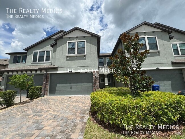 property at 4712 Lagona Ln