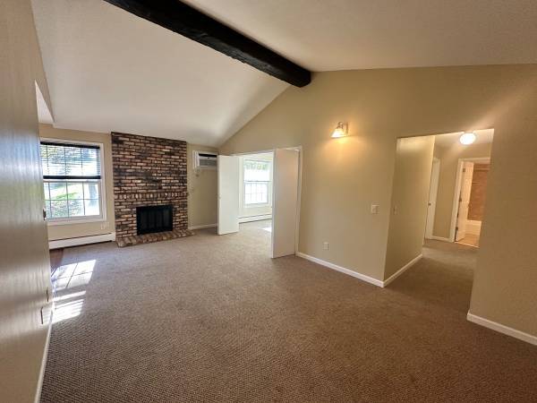 942 Westbrooke Way in Hopkins, MN - Building Photo - Building Photo