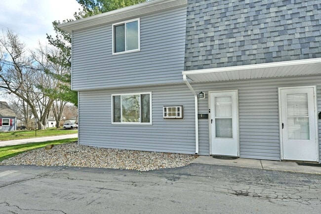 72-78 S Roanoke Ave in Youngstown, OH - Building Photo - Building Photo