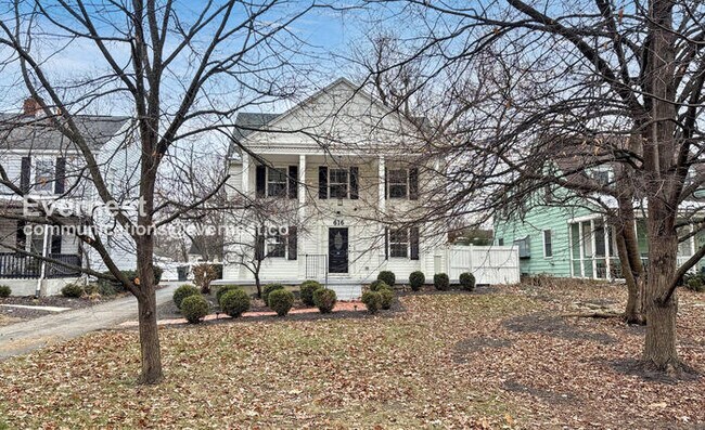 616 Eastmoor Blvd in Columbus, OH - Building Photo - Building Photo