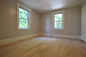 9 Eleanor St, Unit 1 in Boston, MA - Building Photo - Building Photo