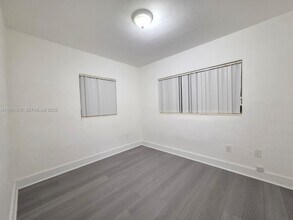 1267 NE 117th St in Miami, FL - Building Photo - Building Photo