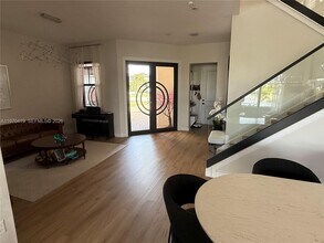 17507 SW 43rd St in Miramar, FL - Building Photo - Building Photo