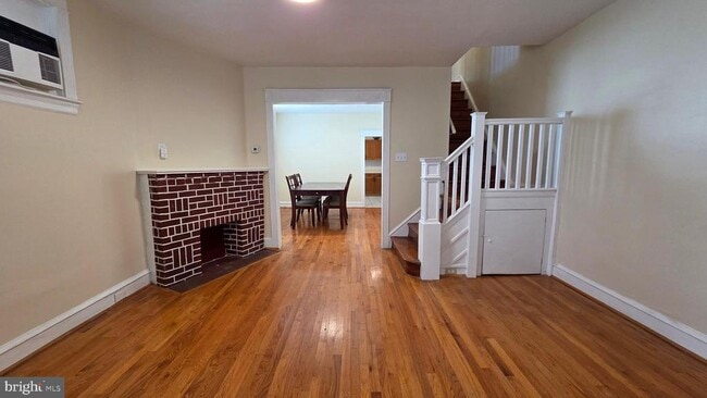 5725 N Lawrence St in Philadelphia, PA - Building Photo - Building Photo
