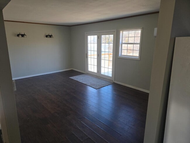 property at 2847 Renns Lake Ct