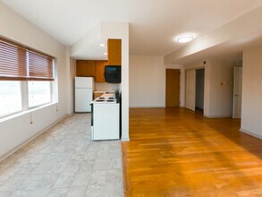 Madison Apartments in Indianapolis, IN - Foto de edificio - Building Photo