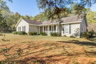 123 Whipoorwill Way in Dublin, GA - Building Photo - Building Photo