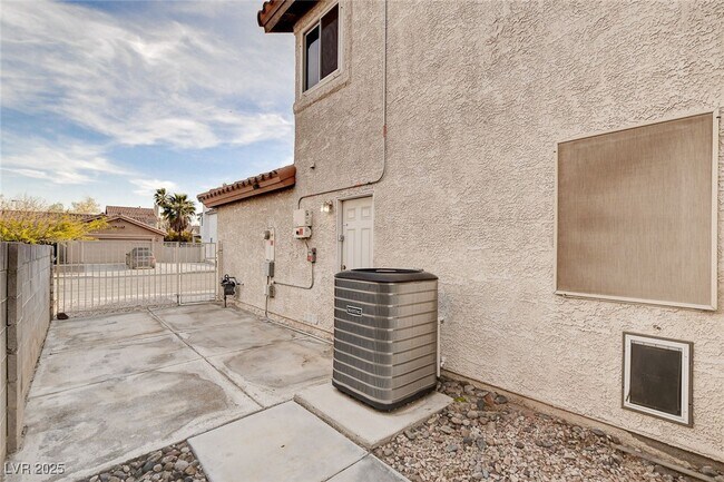 446 Nettleton Cir in Las Vegas, NV - Building Photo - Building Photo