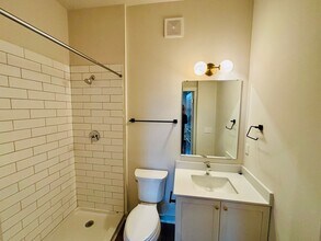 828 Madison Ave in Covington, KY - Building Photo - Building Photo