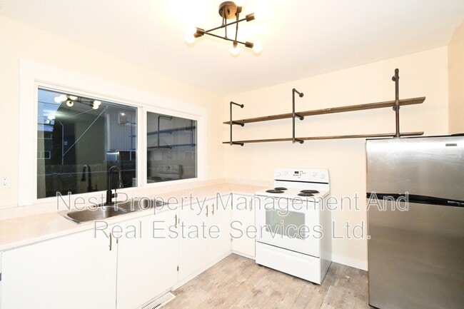 2131 Upland St in Prince George, BC - Building Photo - Building Photo