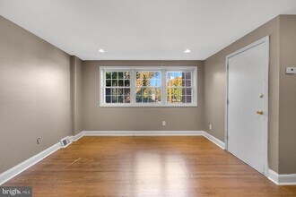 5443 Houghton Pl in Philadelphia, PA - Building Photo - Building Photo