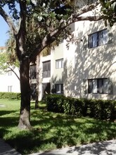 2445 SW 18th Terrace in Fort Lauderdale, FL - Building Photo - Building Photo