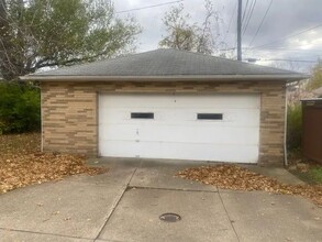 1725 Brookview Blvd, Unit 1725 in Parma, OH - Building Photo - Building Photo