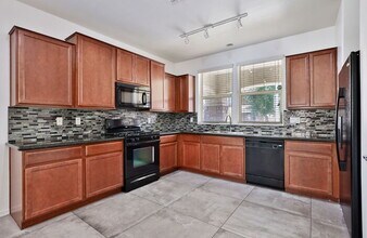 1416 S Terrace Rd in Tempe, AZ - Foto de edificio - Building Photo