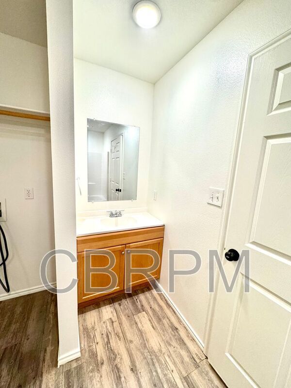 2117 E Broadway in Lubbock, TX - Building Photo - Building Photo